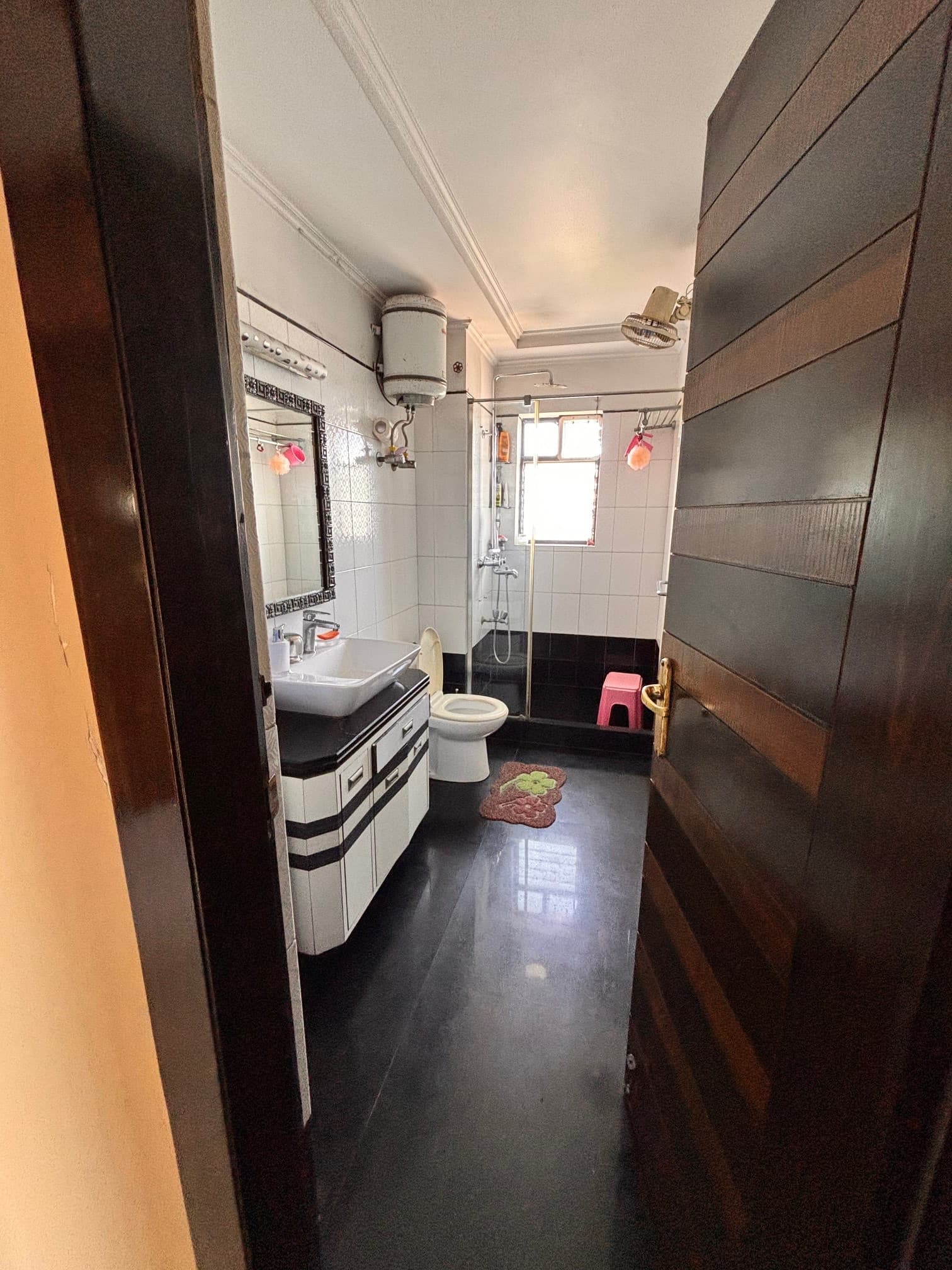 Property Photos 6