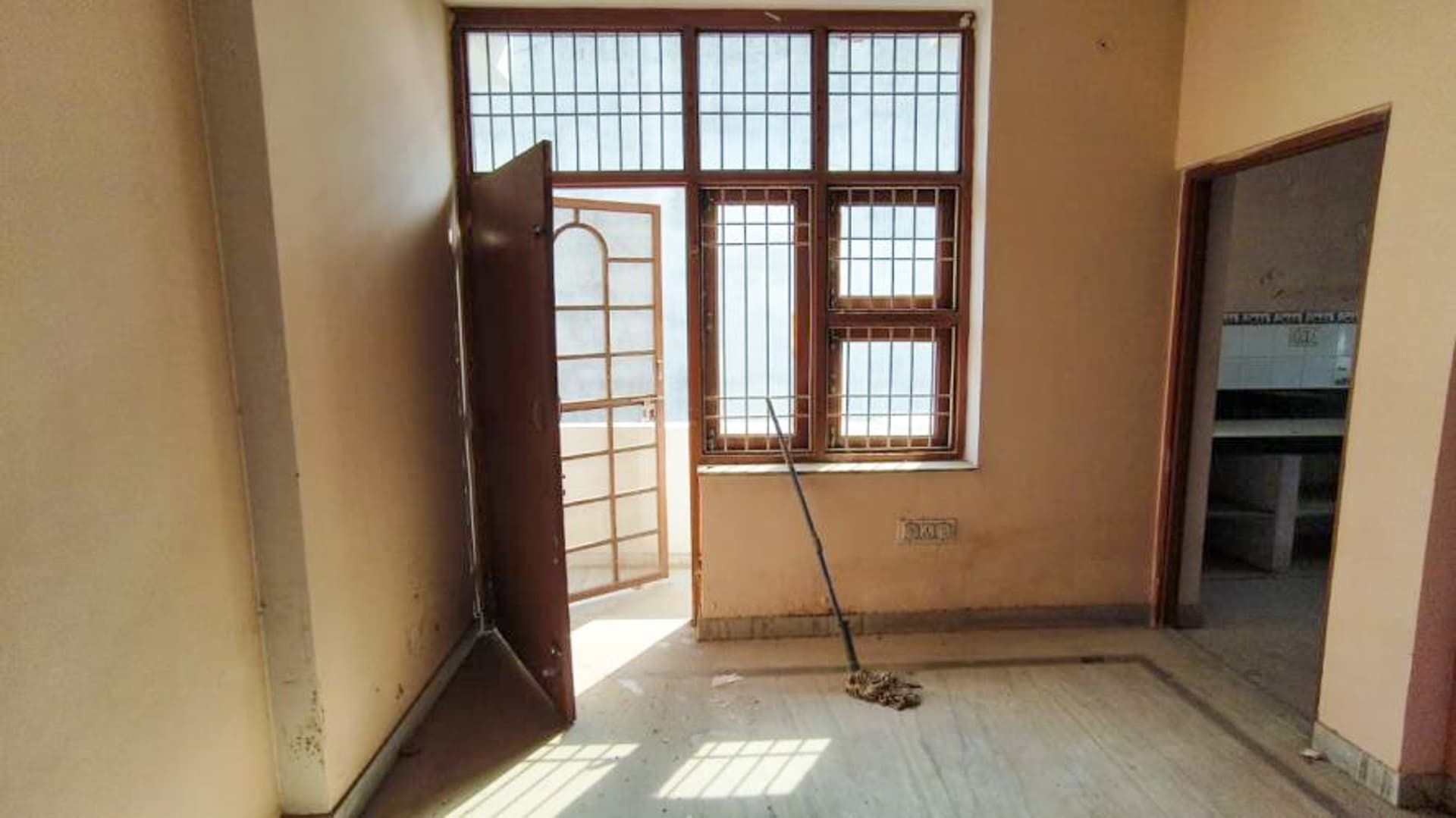 Property Photos 21