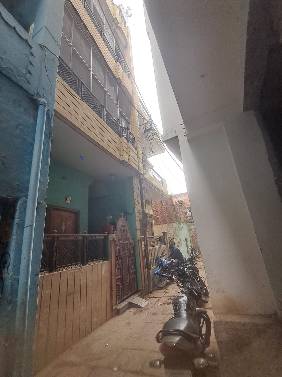 Property Photos 9