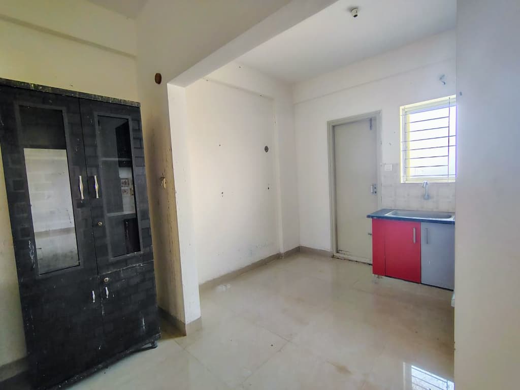 Property Photos 5