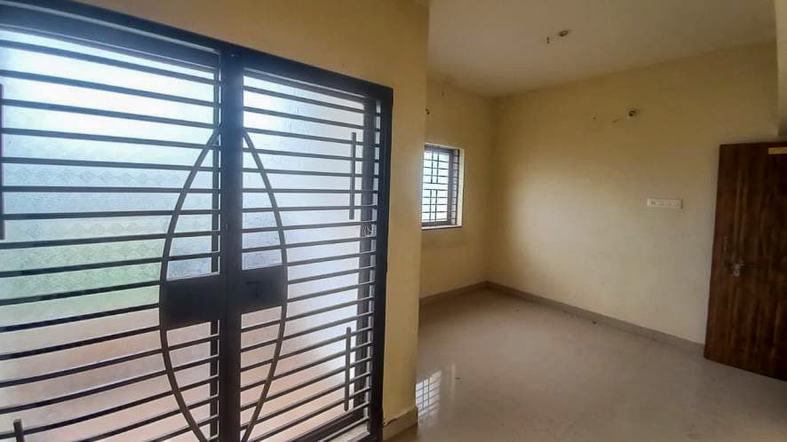 Property Photos 11