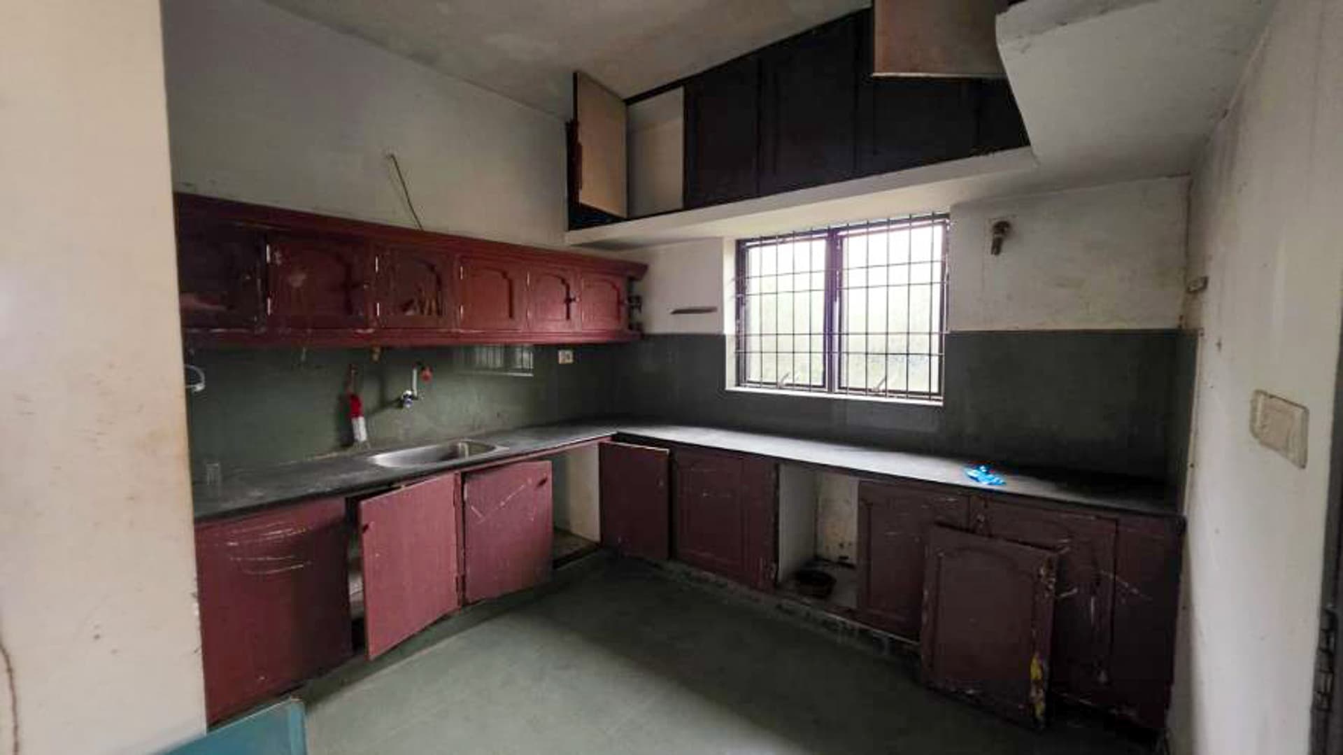 Property Photos 11
