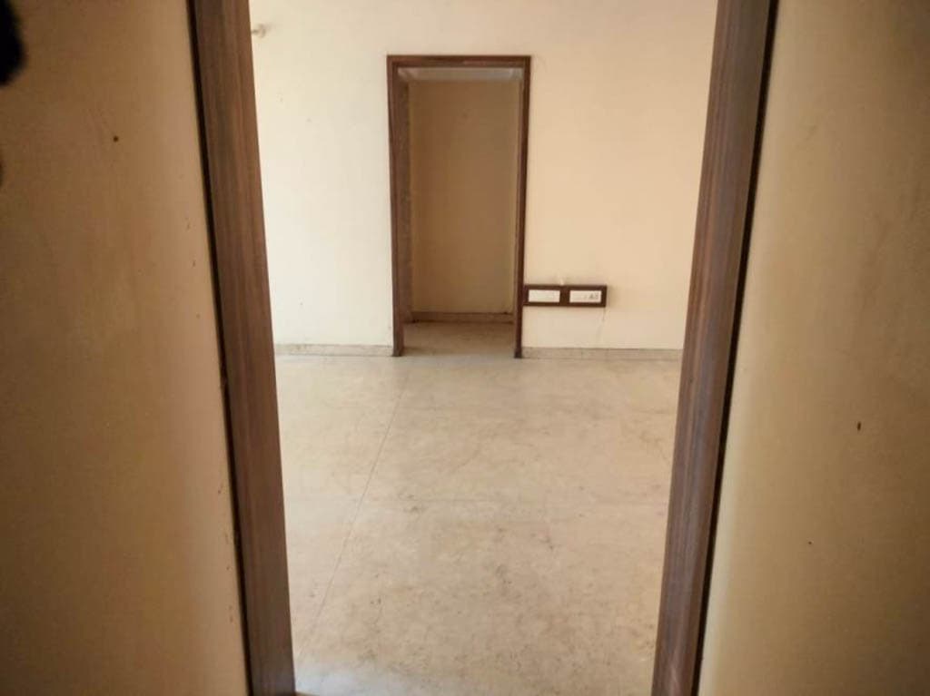 Property Photos 16