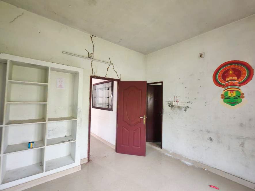 Property Photos 12