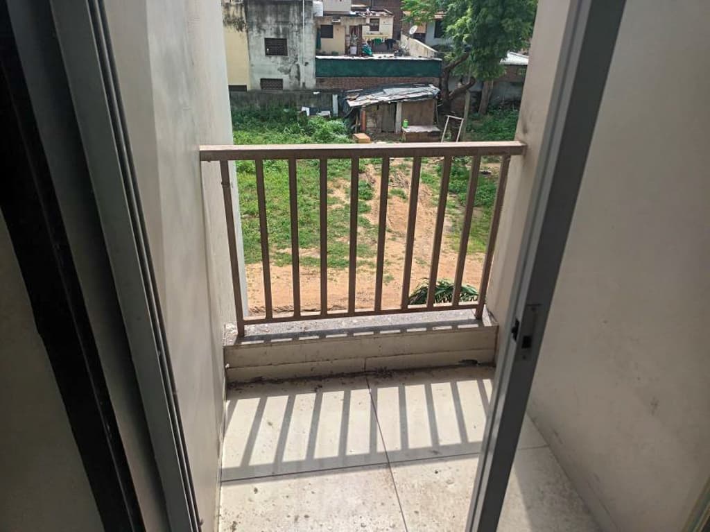 Property Photos 18