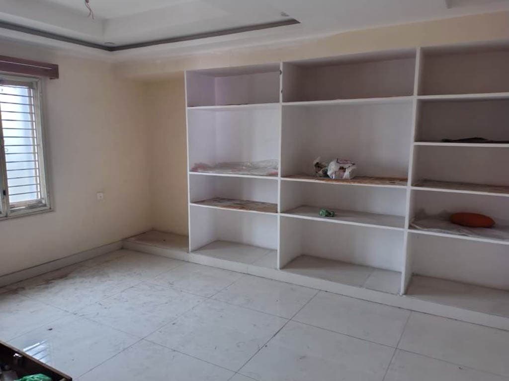Property Photos 5