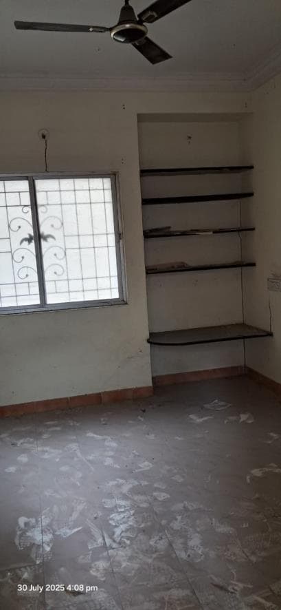 Property Photos 17