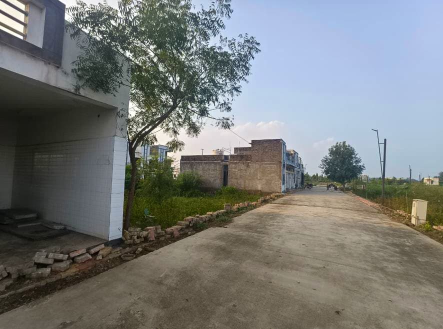 Property Photos 17