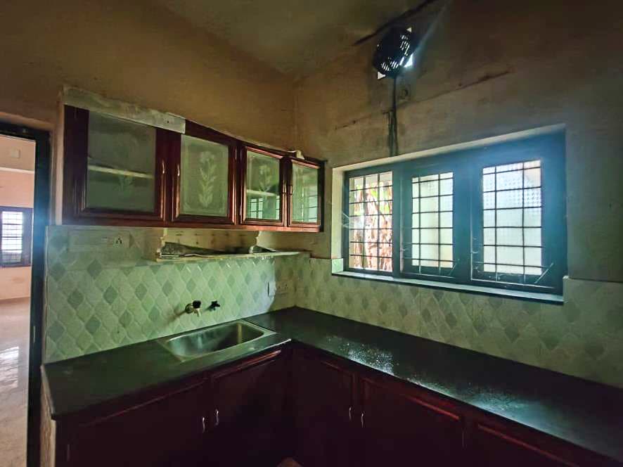 Property Photos 18