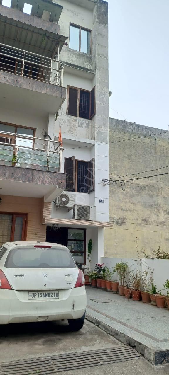 Property Photos 19