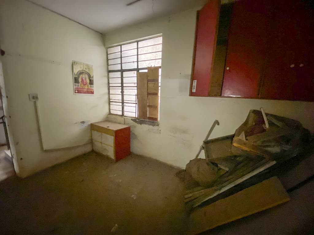 Property Photos 8