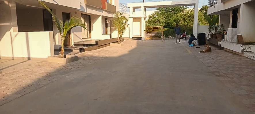 Property Photos 11
