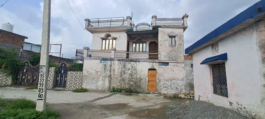 Property Photos 11