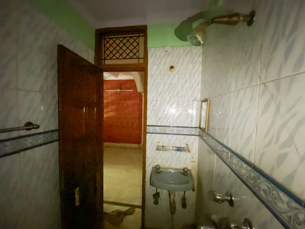 Property Photos 7