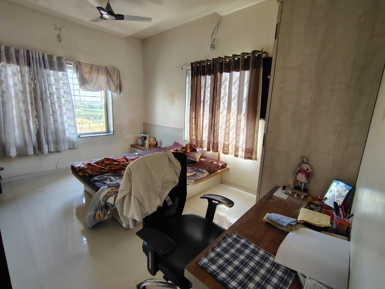 Property Photos 4