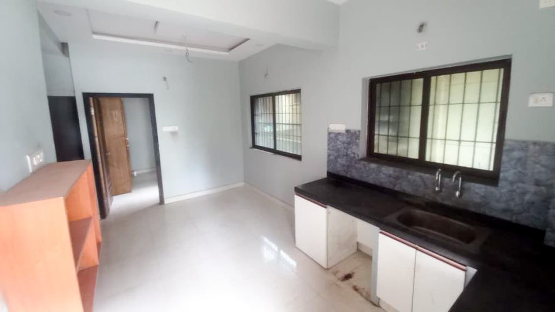 Property Photos 8