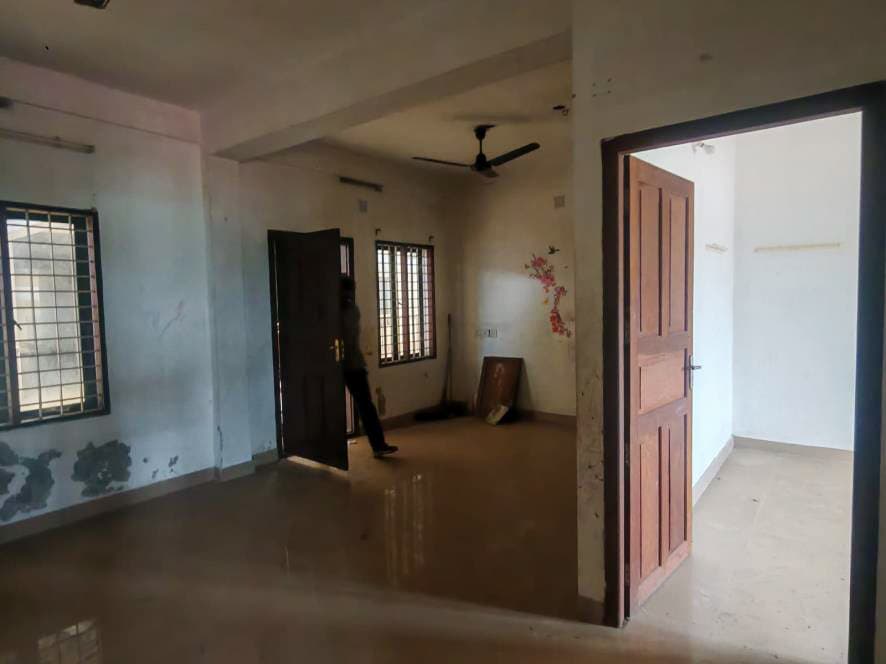 Property Photos 16