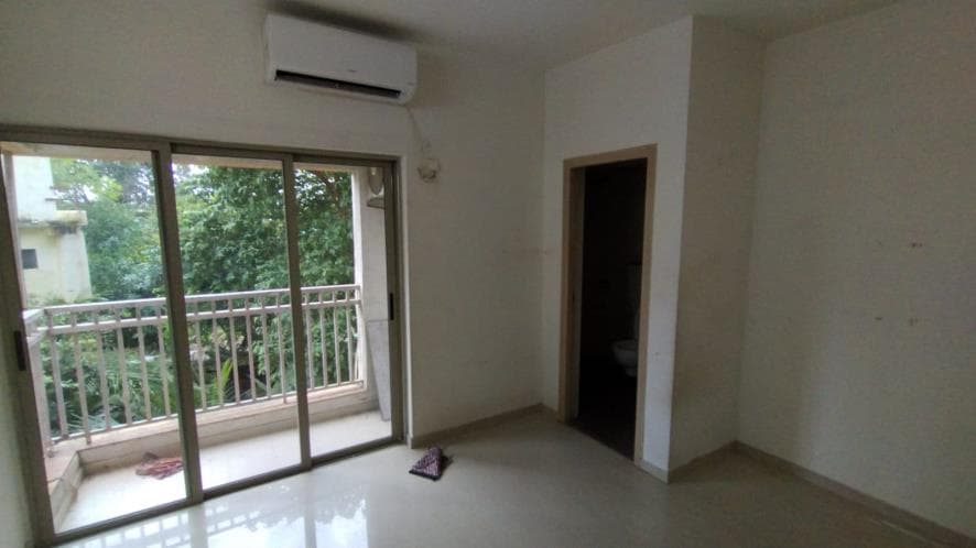 Property Photos 35