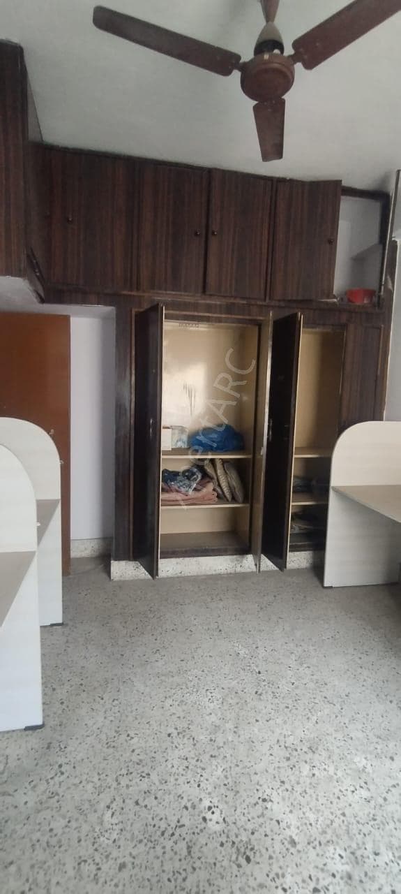 Property Photos 6