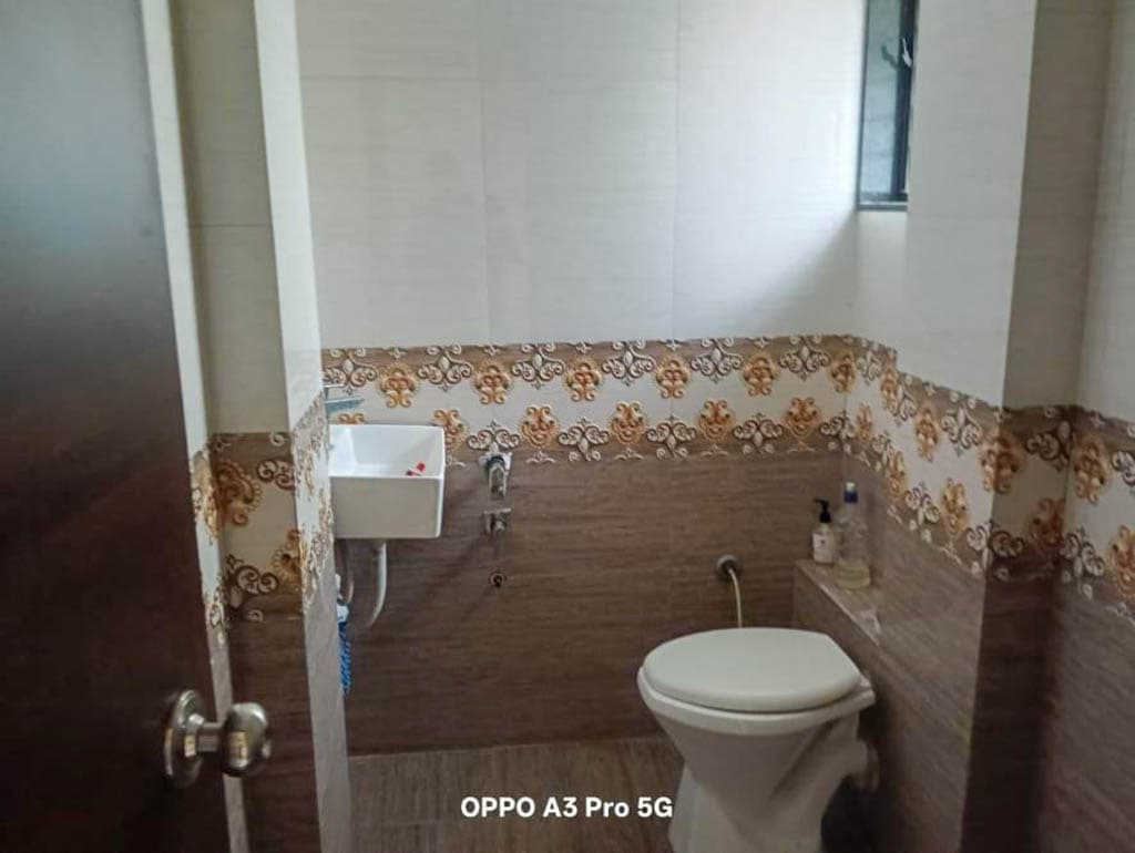 Property Photos 9
