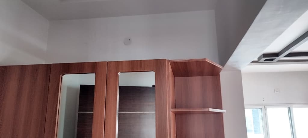 Property Photos 18