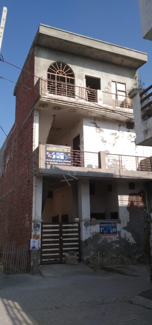 Property Photos 9