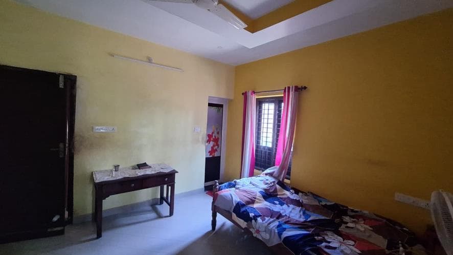 Property Photos 28