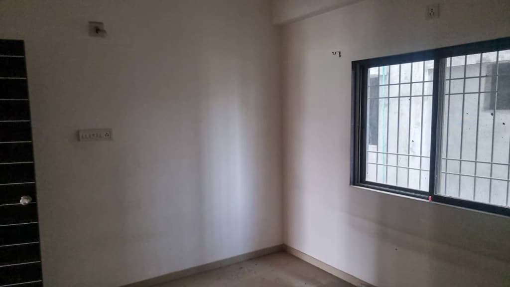 Property Photos 11