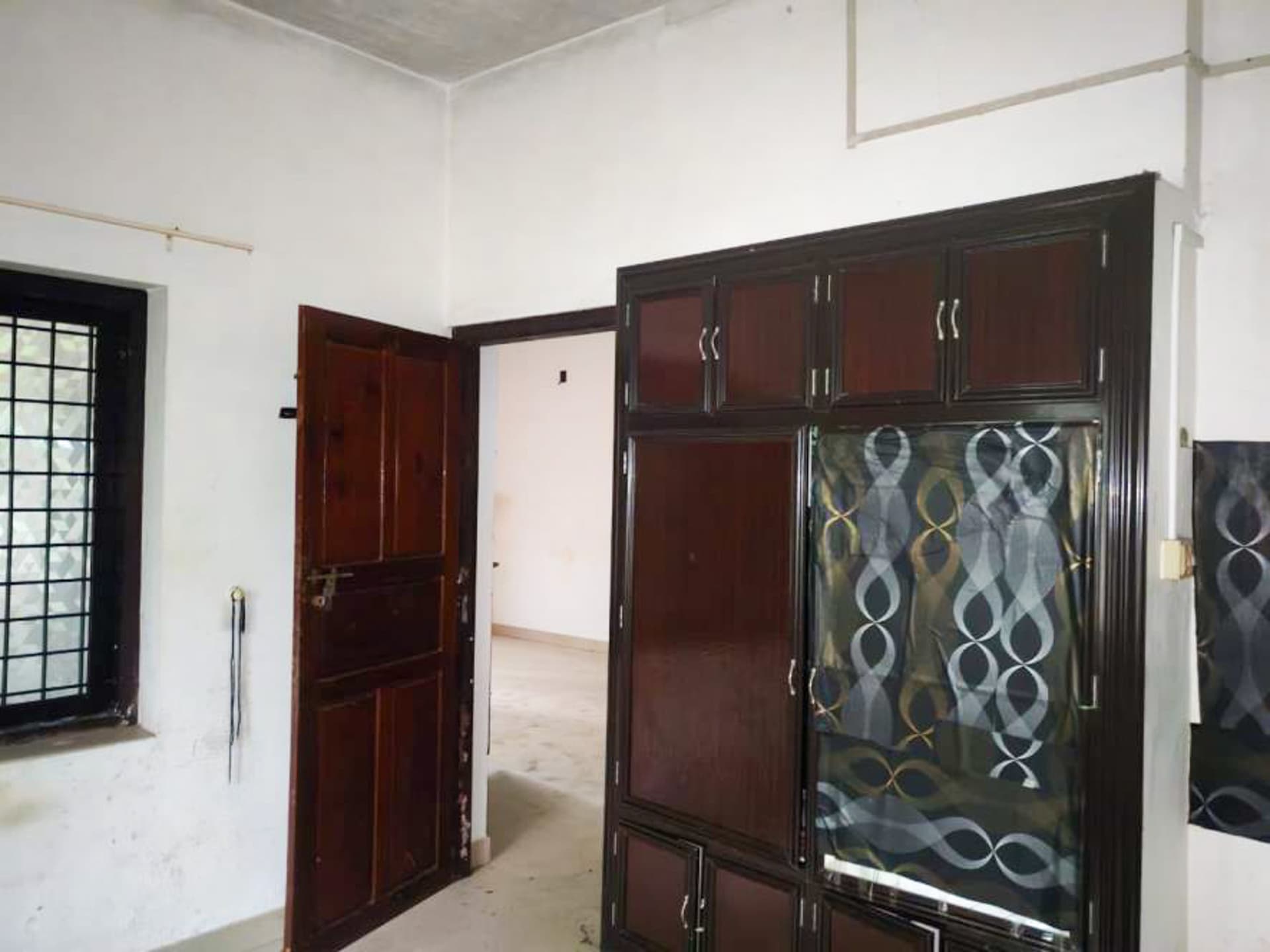 Property Photos 32