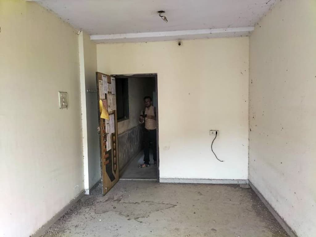 Property Photos 11