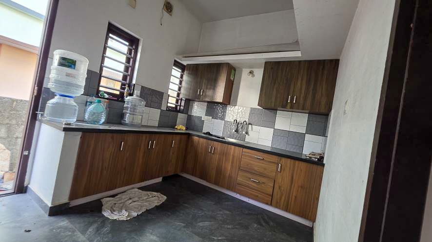 Property Photos 5