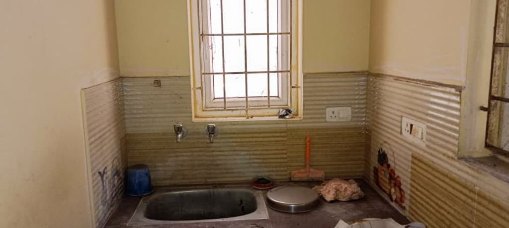 Property Photos 16