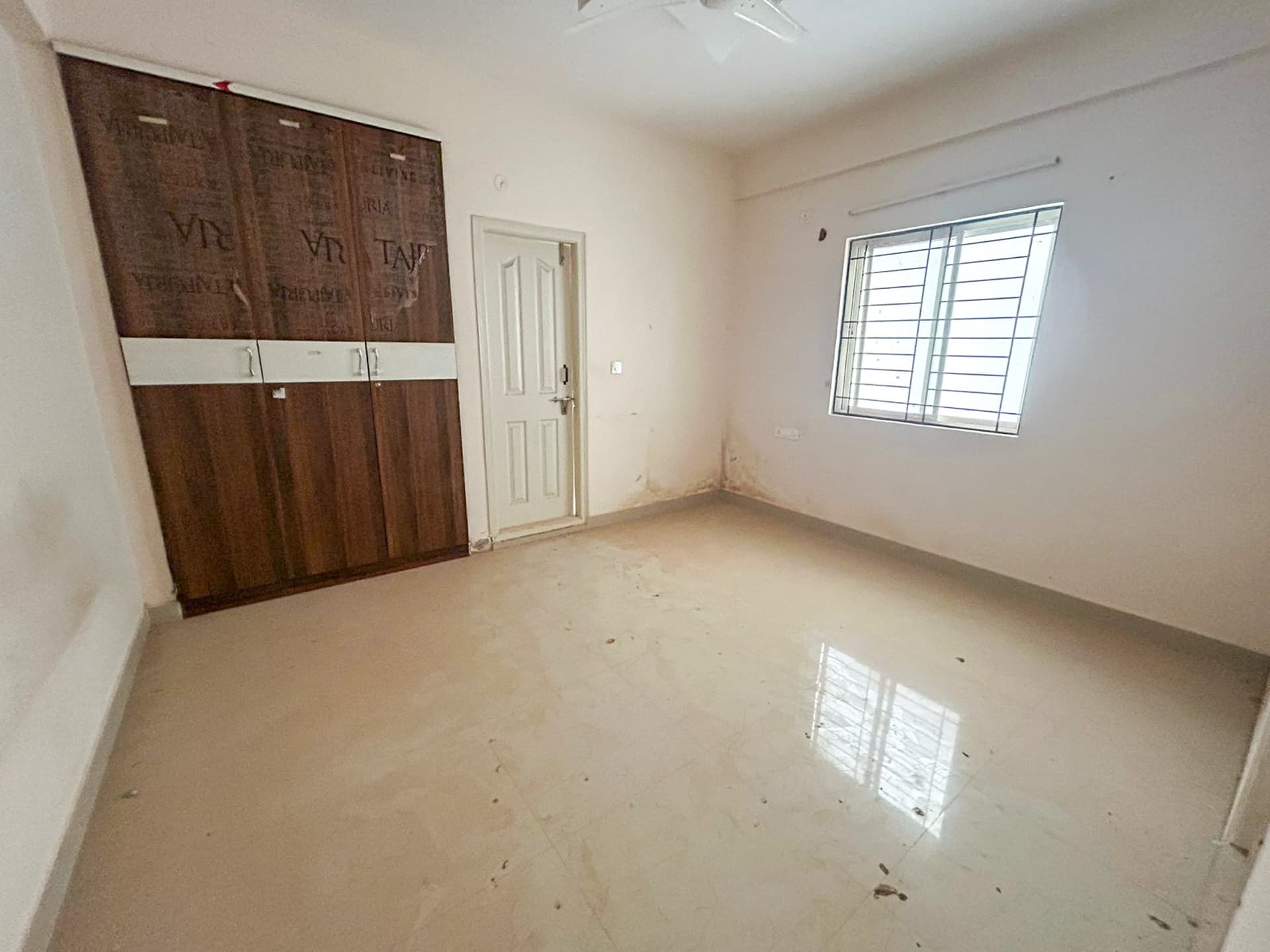Property Photos 4