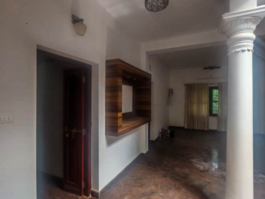 Property Photos 6