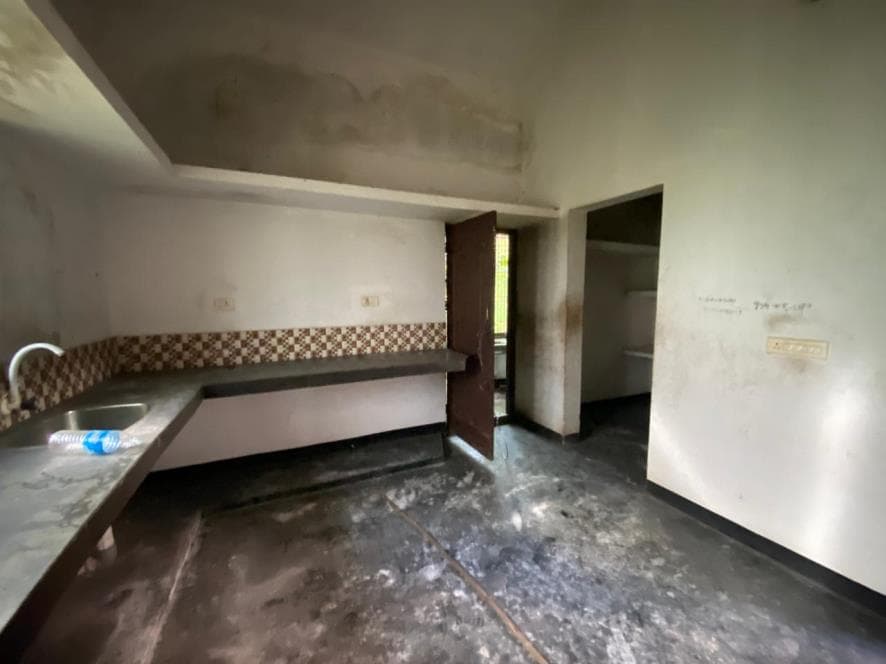 Property Photos 8