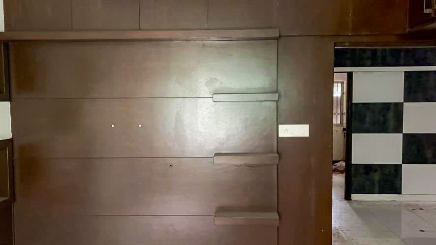 Property Photos 17