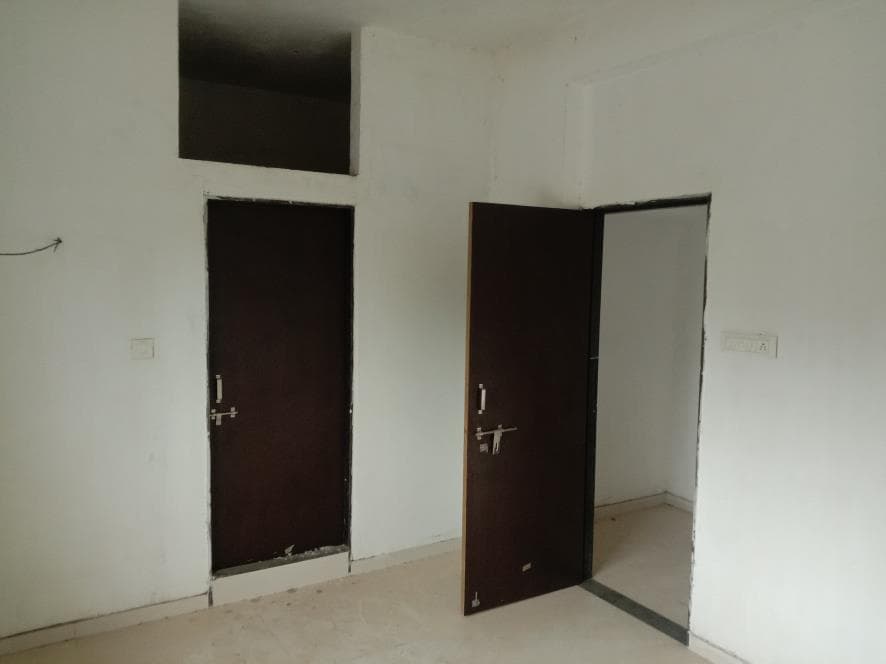 Property Photos 9