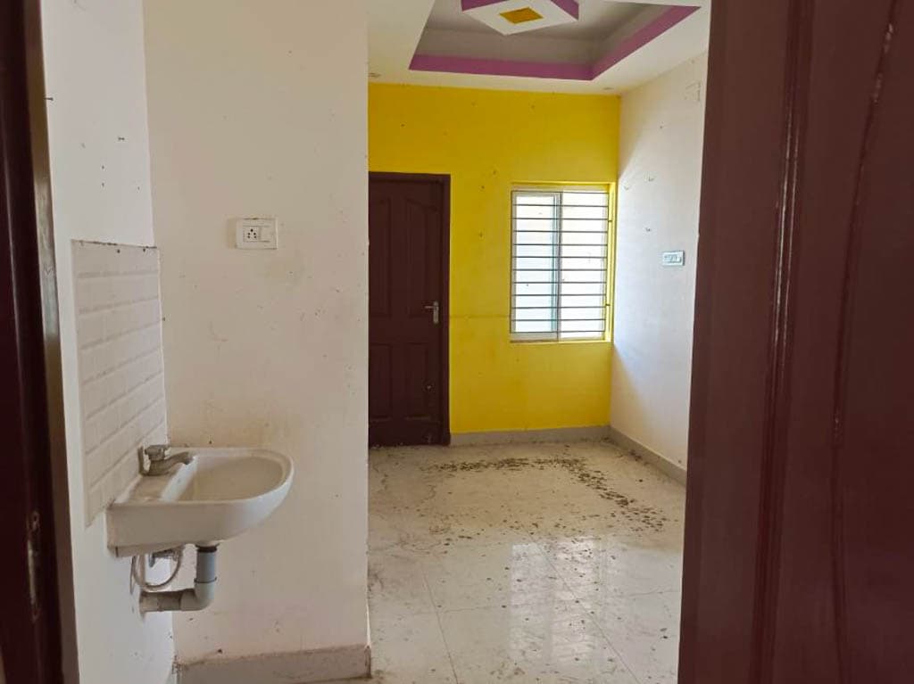 Property Photos 18