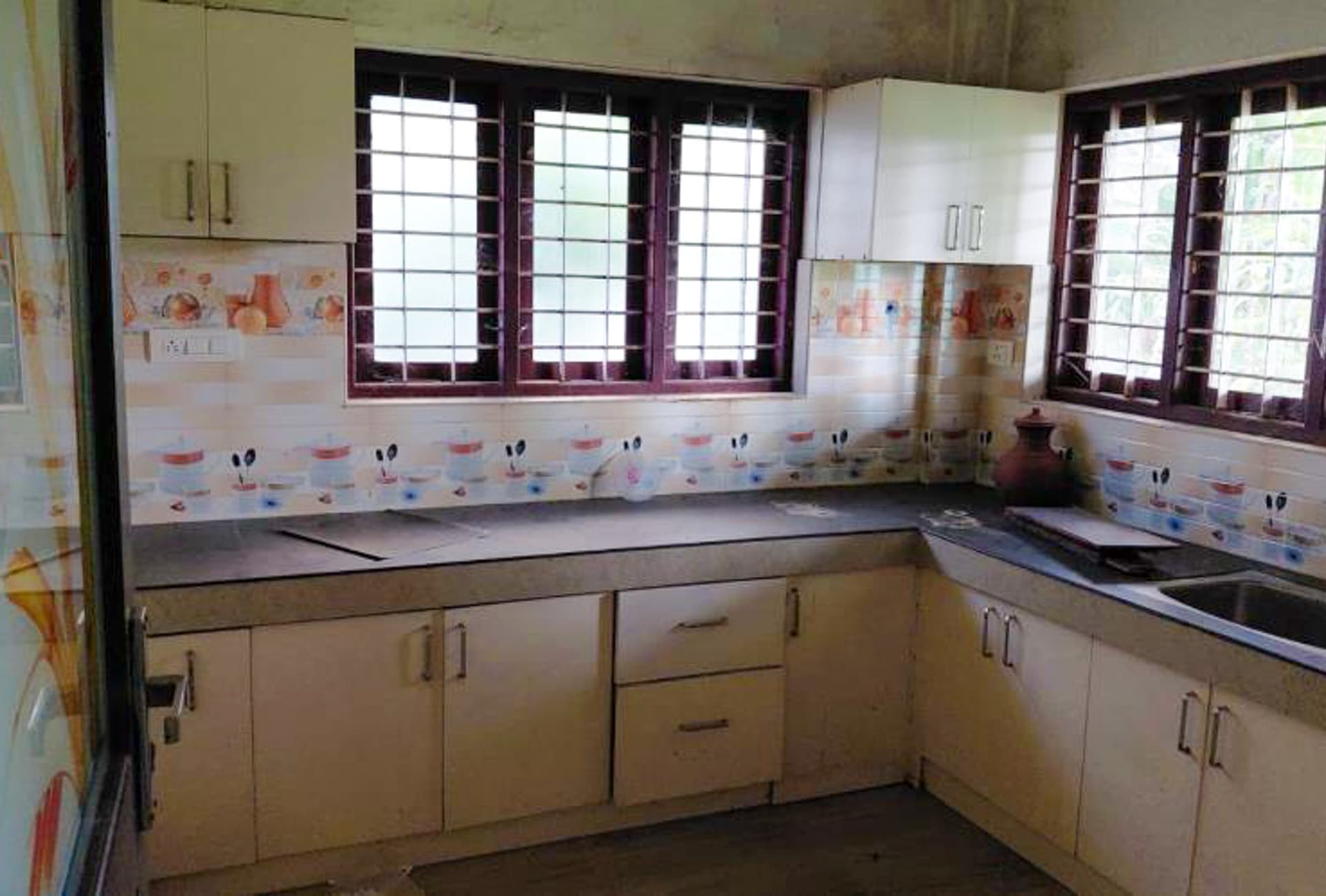 Property Photos 12