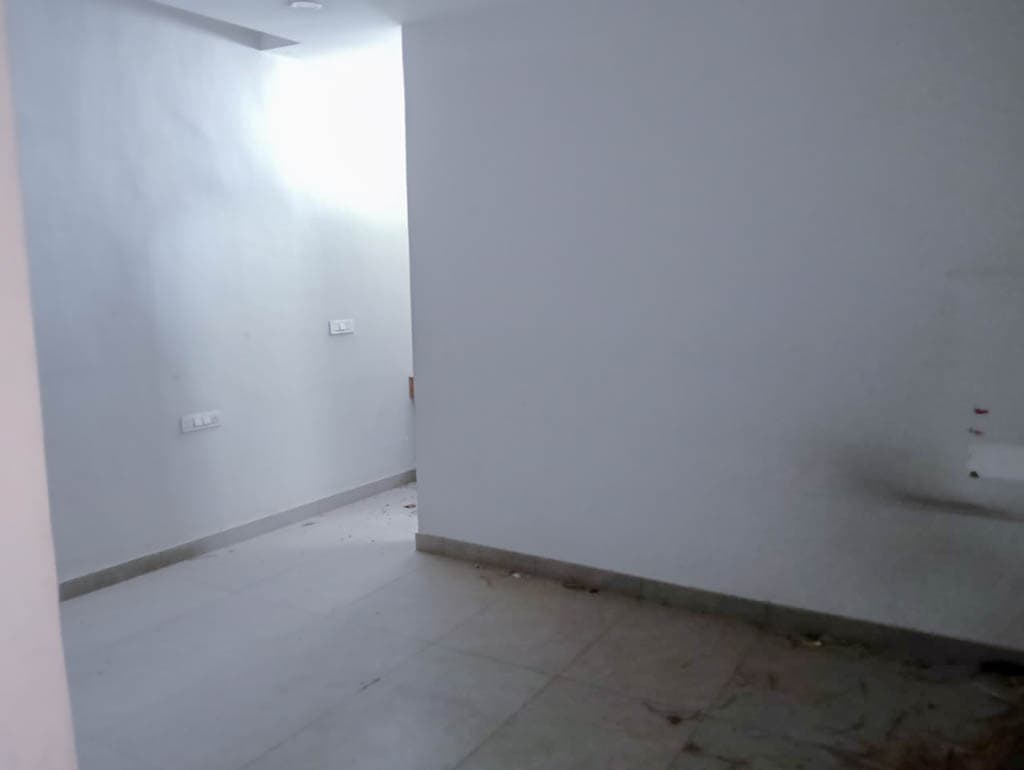 Property Photos 6