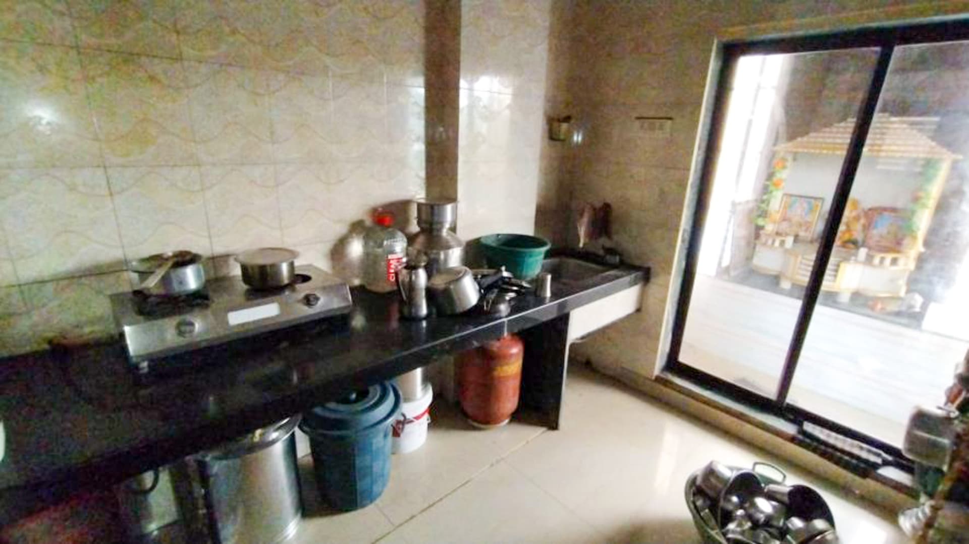 Property Photos 23