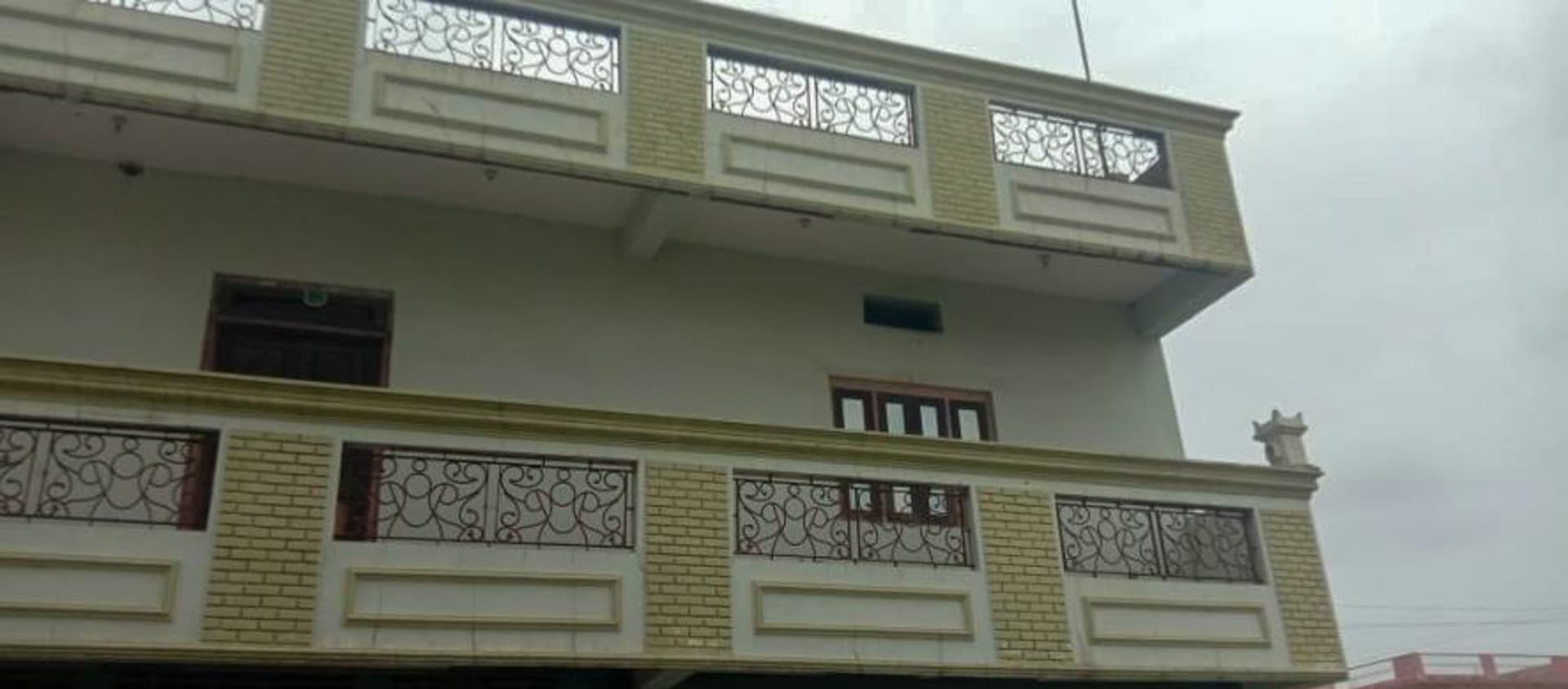 Property Photos 9