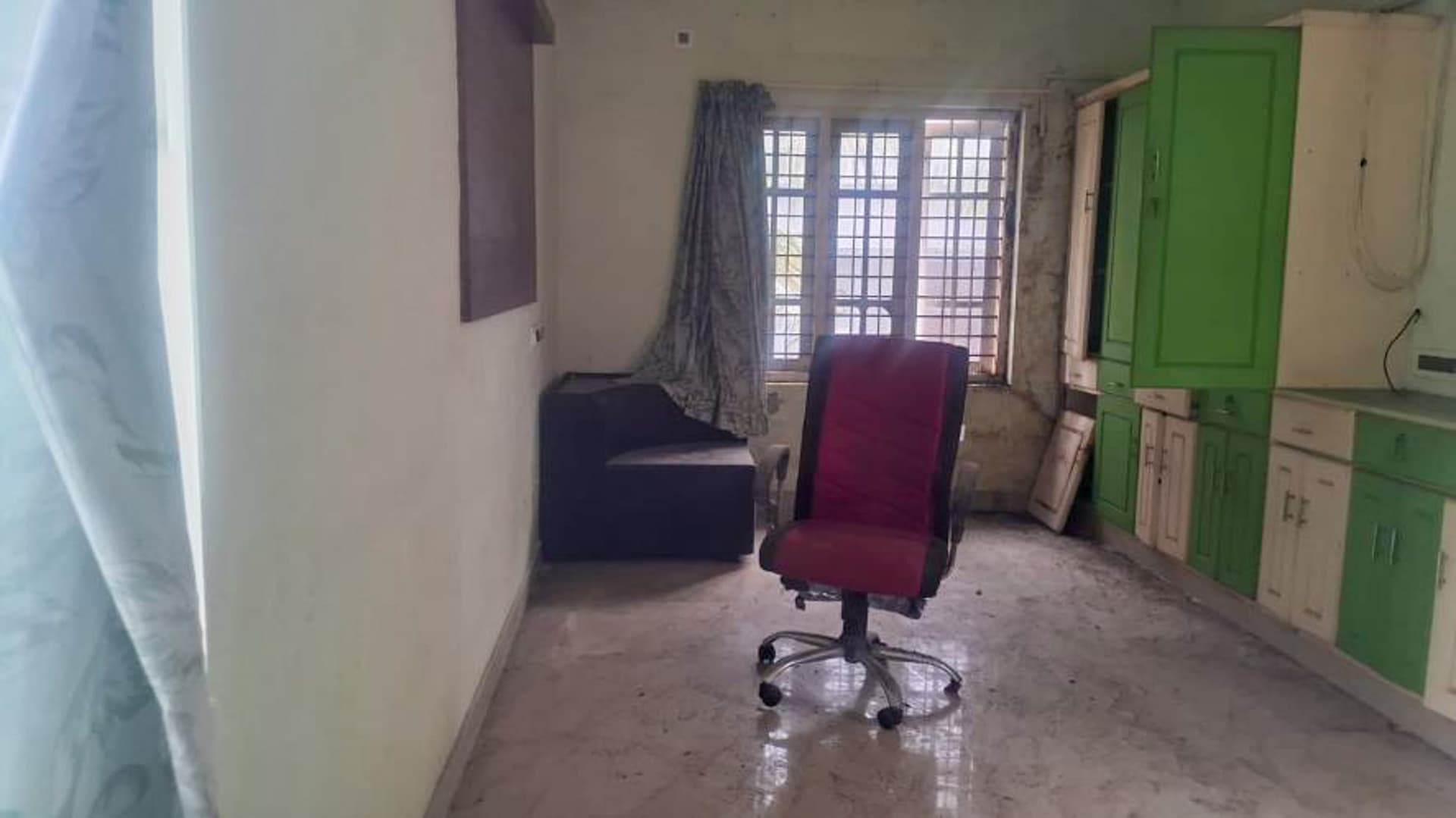 Property Photos 6