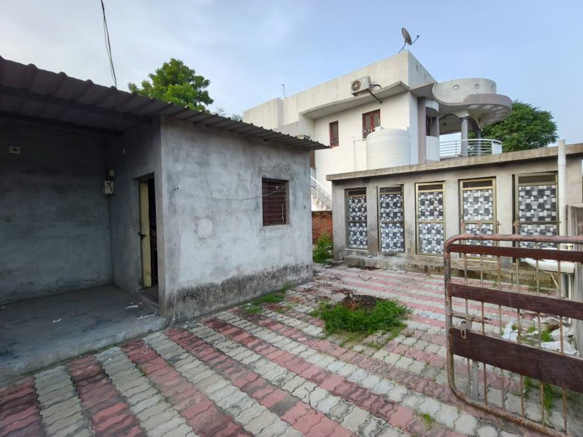 Property Photos 4