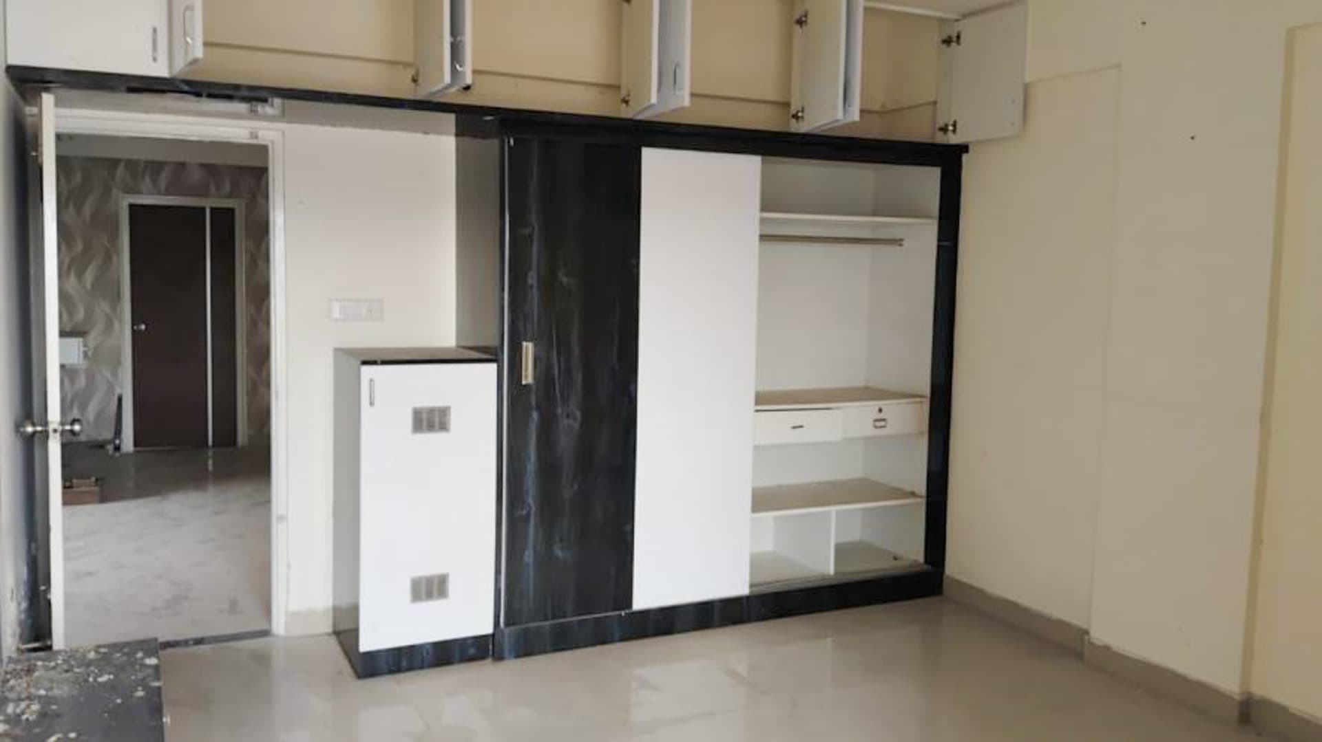 Property Photos 26