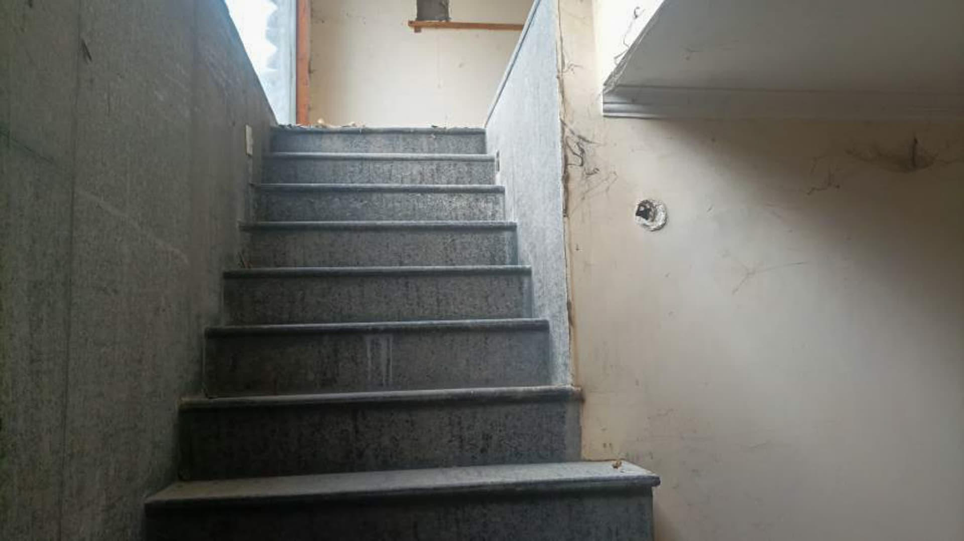 Property Photos 29