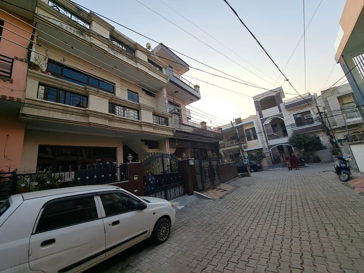 Property Photos 1