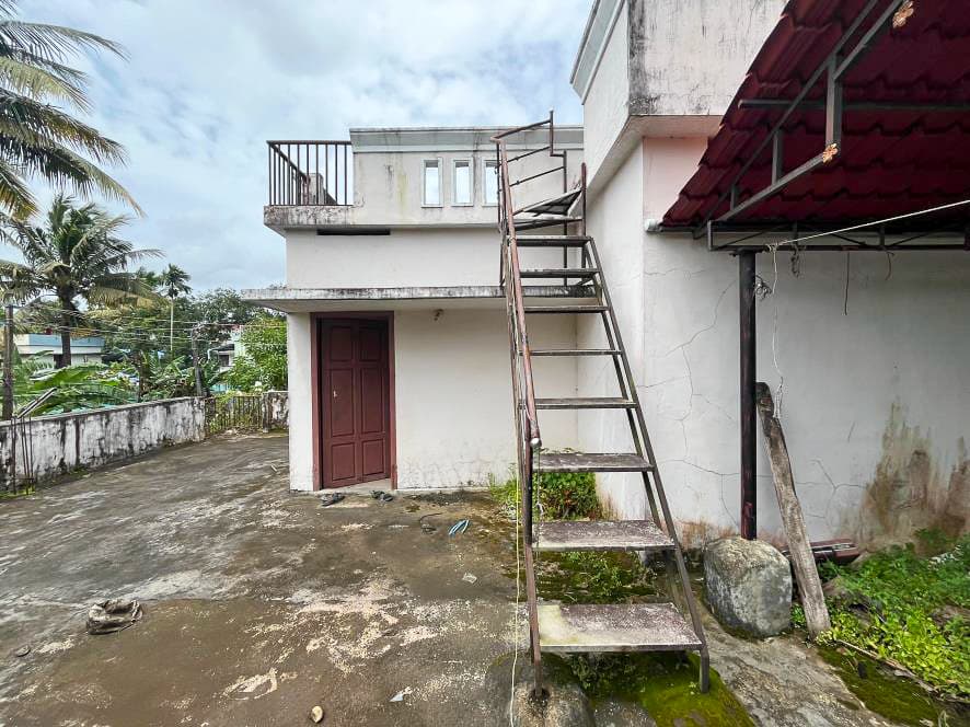Property Photos 18