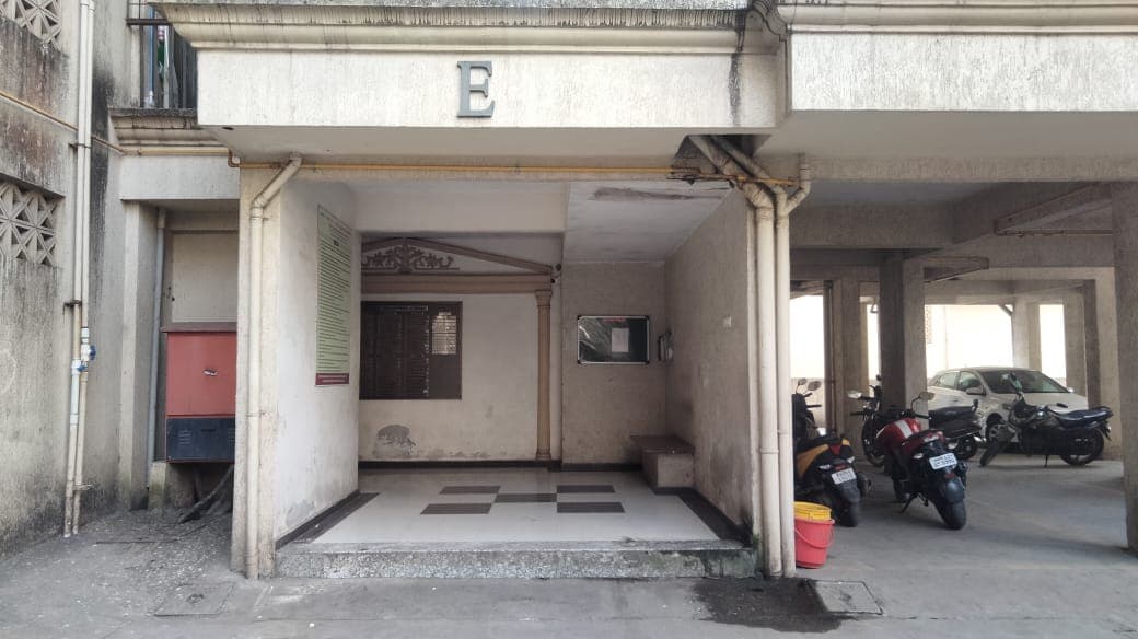 Property Photos 6