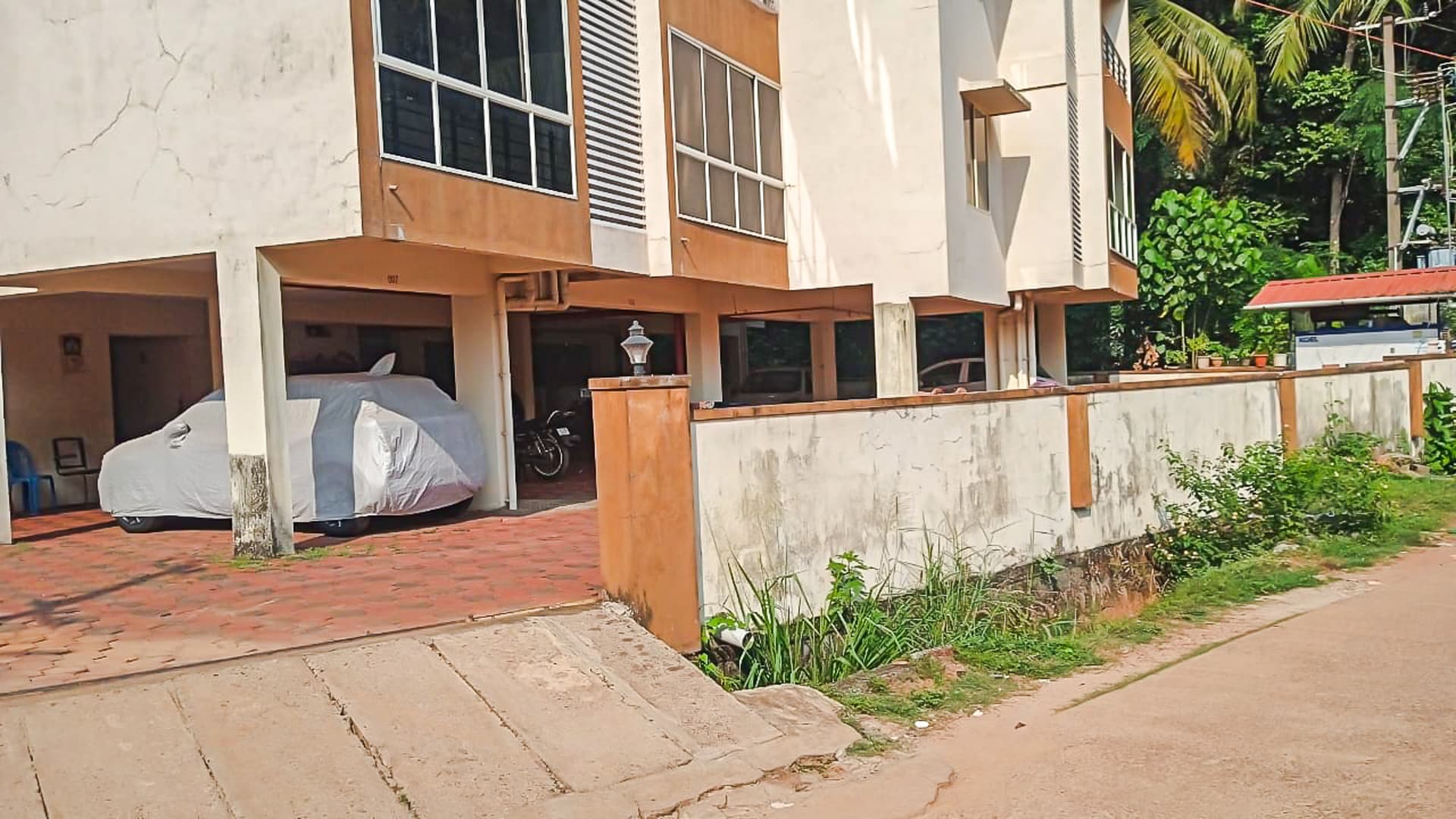 Property Photos 8